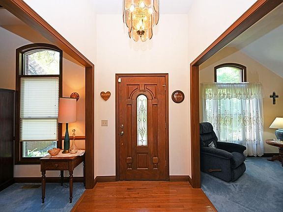 4th image of 21022 Sunnyridge Dr