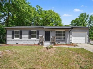 4 Midland Park Ln, Newnan, GA 30263