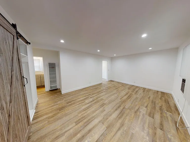 Upgraded & Remodeled, Cozy & Quiet — Photo 9
