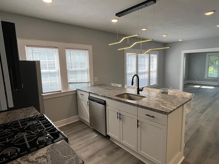 610 Hickory St #2 — Photo 9