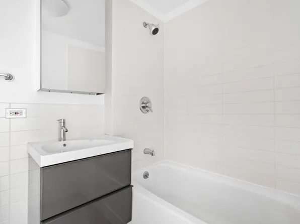 2270 Frederick Douglass Boulevard image 3 of 10