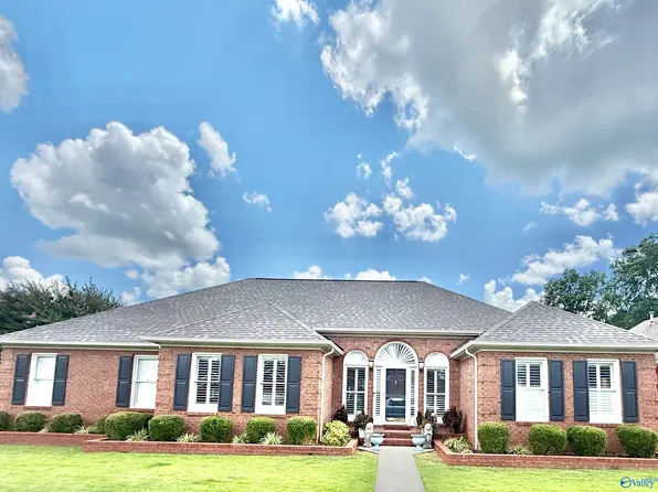 3309 Loggers Pl SW, Decatur, AL 35603