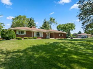 2521 Crystal Dr, Joliet, IL 60435