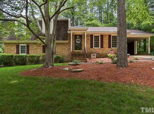 4212 Pickwick Dr, Raleigh, NC 27613