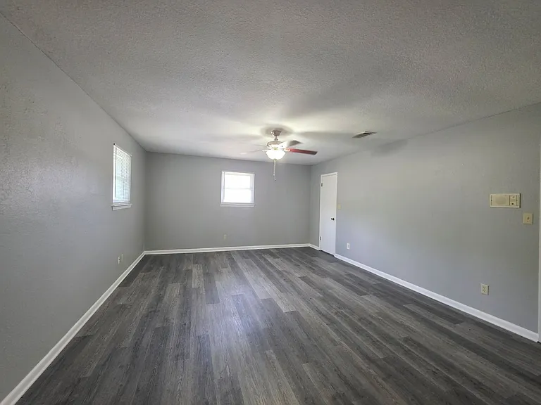 7819 Hearthstone Cir — Photo 22