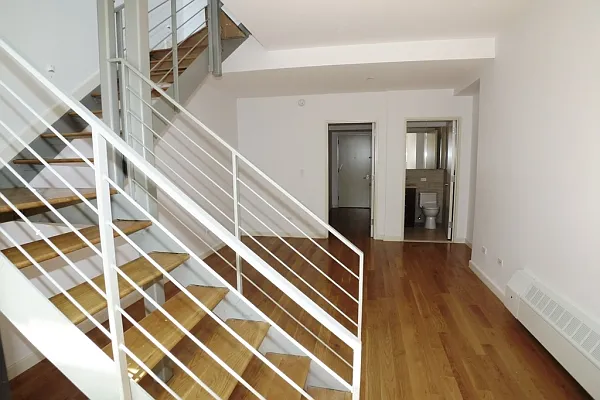 Rented by MNS | media 32