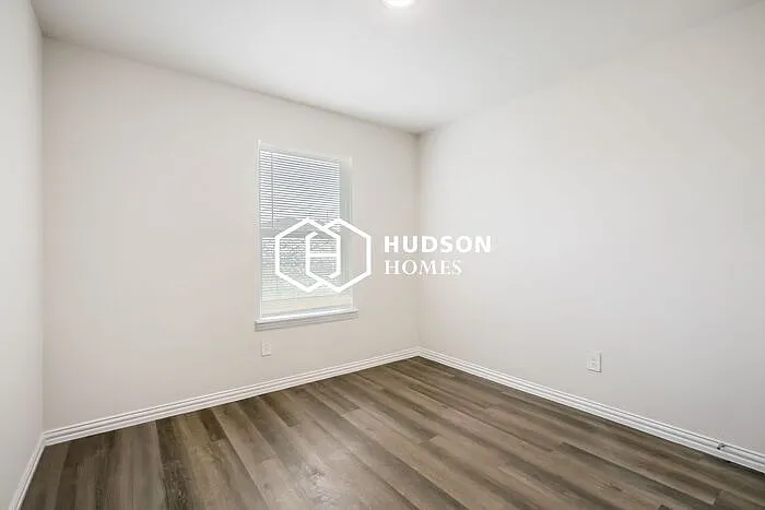 419 Shorty St — Photo 8