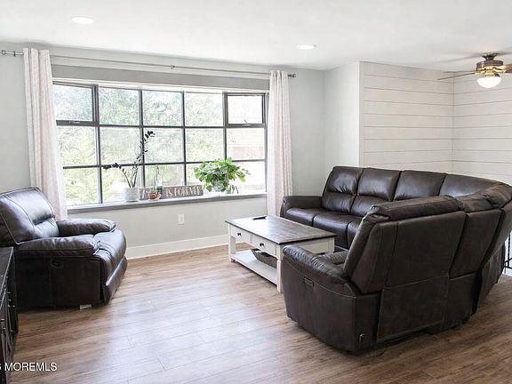 3rd image of 172 Hawkin Road