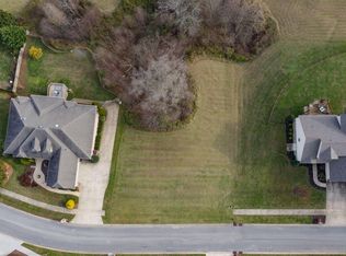 214 Michaels Ridge Blvd, Johnson City, TN 37615