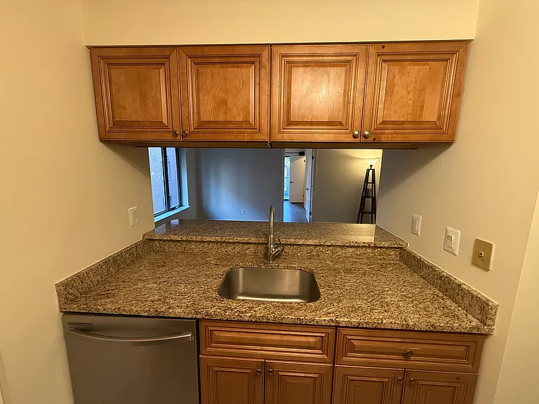 1020 N Stafford St #312 — Photo 18