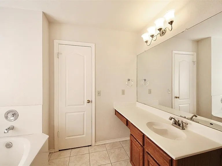 1204 Stepp Bnd — Photo 14