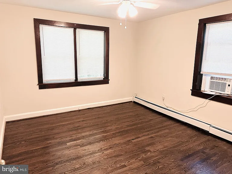 21120 Martinsburg Rd — Photo 15