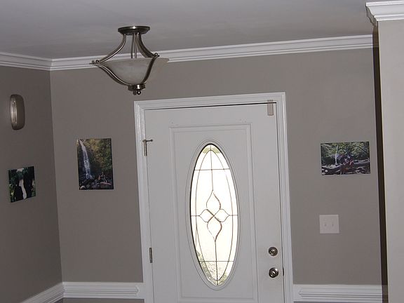2nd image of 200 Myrna Dr