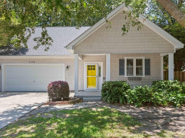 732 Lawton Harbor Dr
