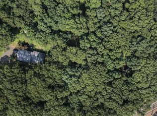 66 Totoket Rd, Branford, CT 06405