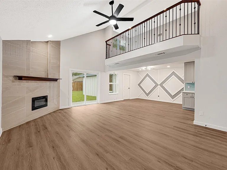 3415 Lapstone Dr — Photo 3