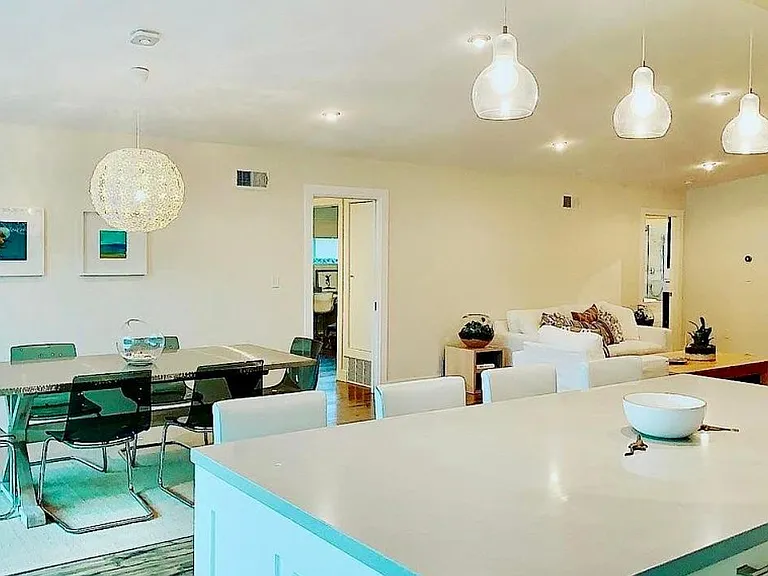 1530 Marine Ave — Photo 13