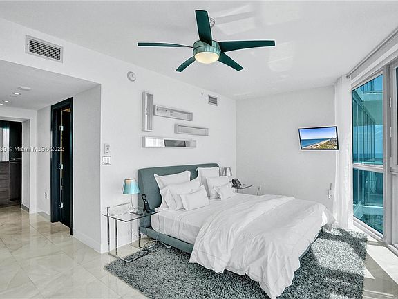 3rd image of 101 20th St #3108