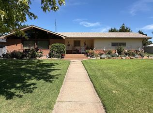 208 Plaza Ave, Dodge City, KS 67801