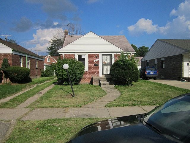 1st image of 11732 Sussex St