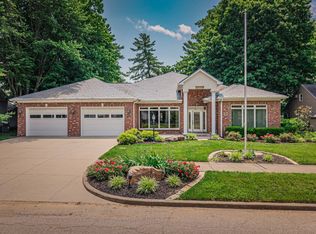 819 Church St, New Harmony, IN 47631
