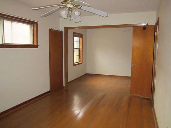 5th image of 1712 Vicklan St