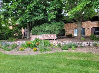 4080 W Rivers Edge Cir UNIT 13, Brown Deer, WI 53209