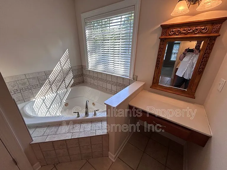 4540 Pebble Lake Dr — Photo 61
