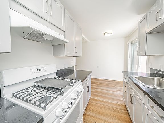 5th image of 3474 Boston Ave #1