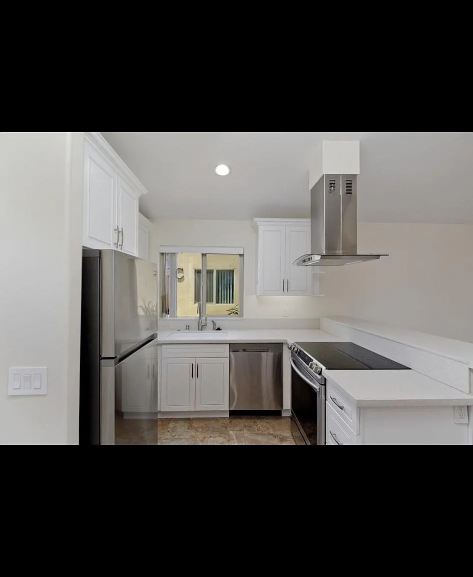 1301 Lobo Dr — Photo 4