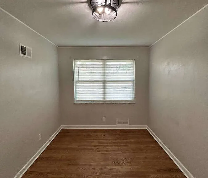 10939 Brookings Dr — Photo 10