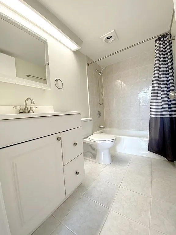 2 bed, 2.0 bath, 1020 sqft, $3,800 — Photo 4