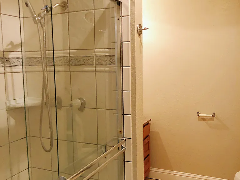 106 Rancho Dr #D — Photo 5