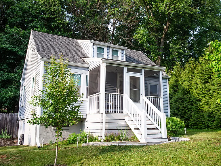 6 Henry St — Photo 3