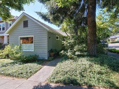 1704 SE Harold St, Portland, OR, 97202