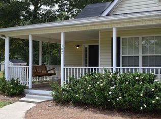 102 Bridgewater Dr, Jackson, GA 30233