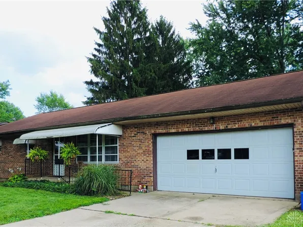 201 Debbie Dr, Eaton, OH 45320