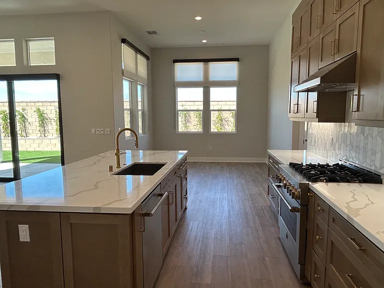 75151 Tubman St — Photo 9