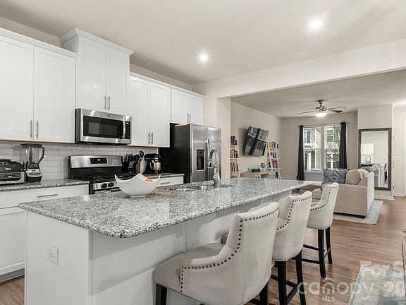 5th image of 11709 Blessington Rd