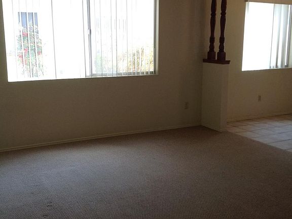 2nd image of 3967 Illinois St APT 4