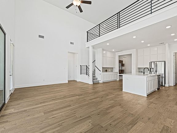 5th image of 1105 Lickety Ln