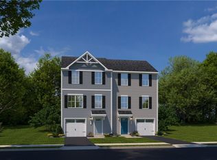155 White Oak Dr #B, Evans City, PA