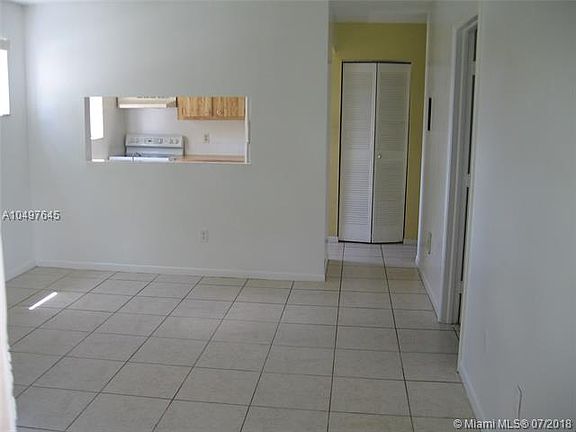 3rd image of 6031 Shakerwood Cir APT 205