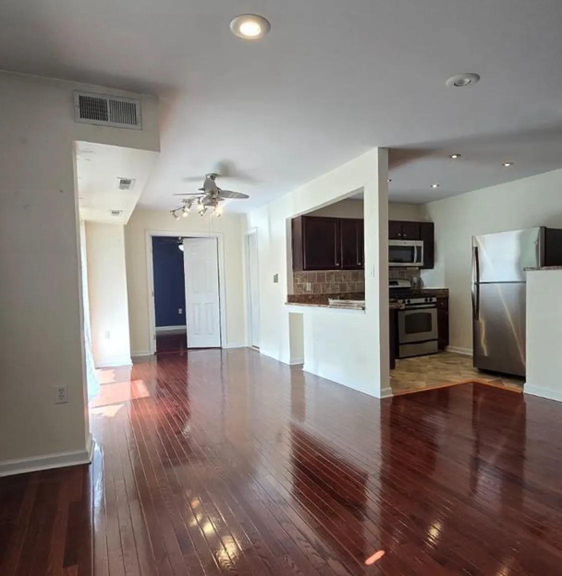 1 bed, 707 sqft, $1,795 — Photo 4