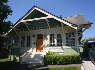 6727 17th Ave NW, Seattle, WA 98117
