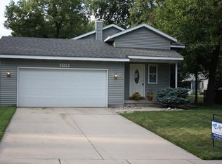 2105 Lacrosse St SW, Wyoming, MI 49519