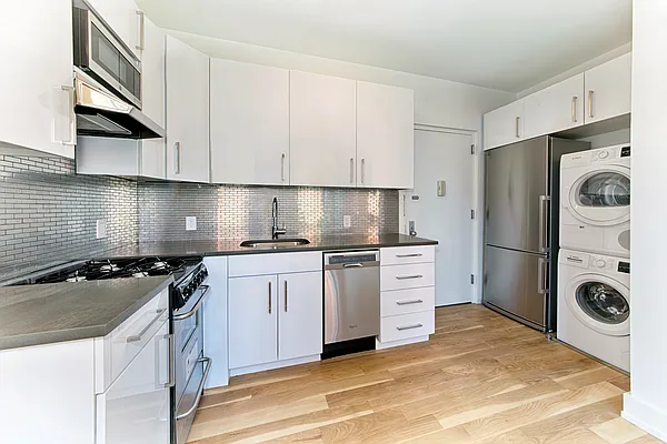 Rented by Manhattan Residential Inc. | media 7