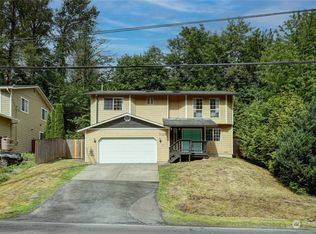 7325 Dumar Way SW, Seattle, WA 98106