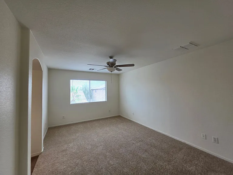 1216 E Graham Trl — Photo 30
