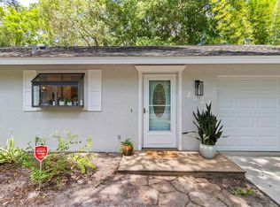 2322 Greendale Dr, Sarasota, FL 34232
